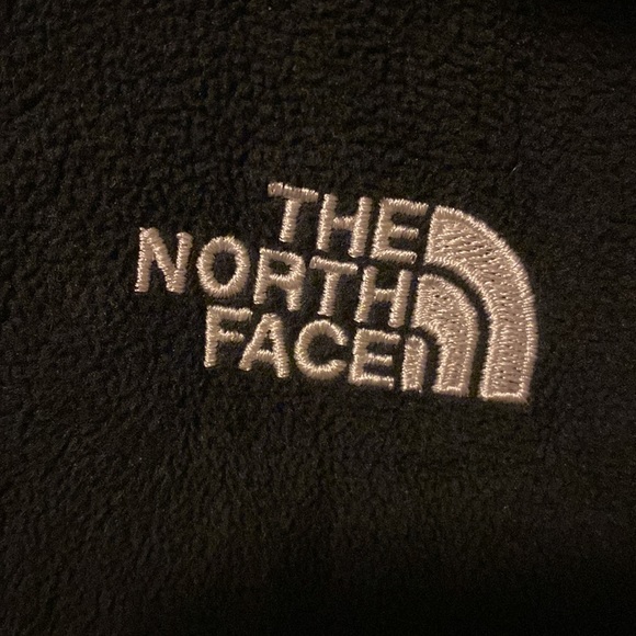 North Face mens black pullover - Picture 2 of 4
